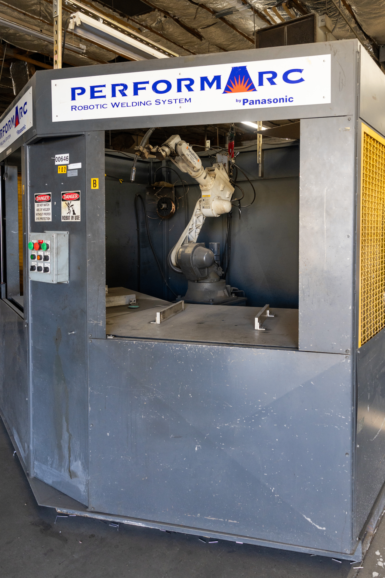 Panasonic PerformArc robotic welding cell